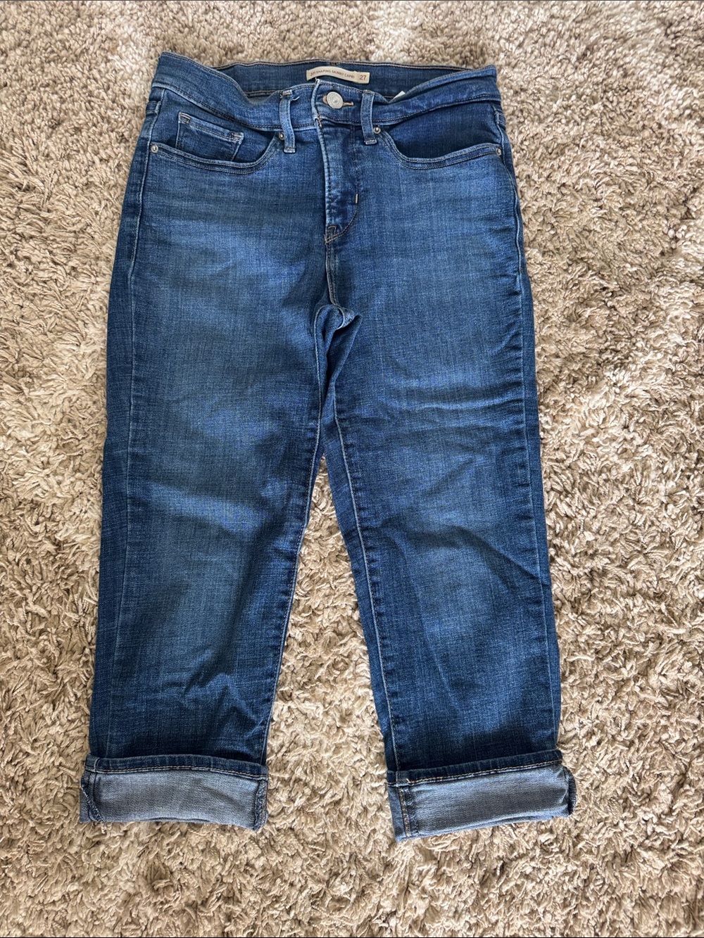 Women’s Levi 311 Shaping Skinny Capri Size 27